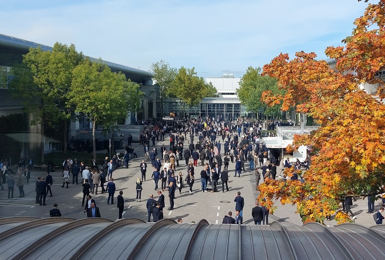 Внутренний двор Expo Real в Мюнхене